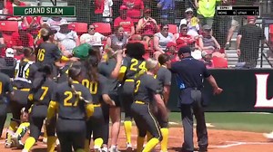 GRAAANNNDDD SLAAMM BAYLOR BEARS 🐻 #RoadToWCWS x 🎥 ESPN / Baylor Softball | NCAA Softball