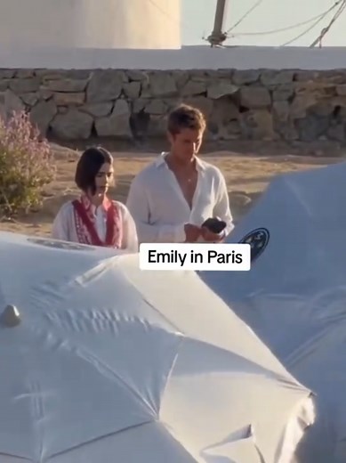 Emily in Paris season 6 soon🎬 #lucasbravo #lilycollins #emilyinparis #fyp #pourtoi *Credits to respective owners*