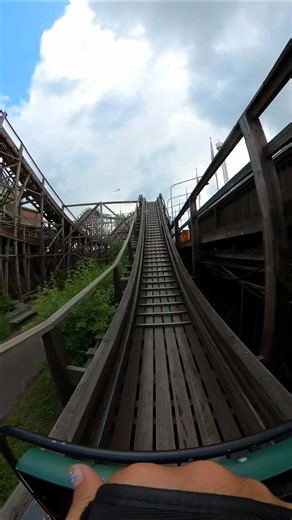 This coaster had some CRAZY airtime! | Theme Park Review