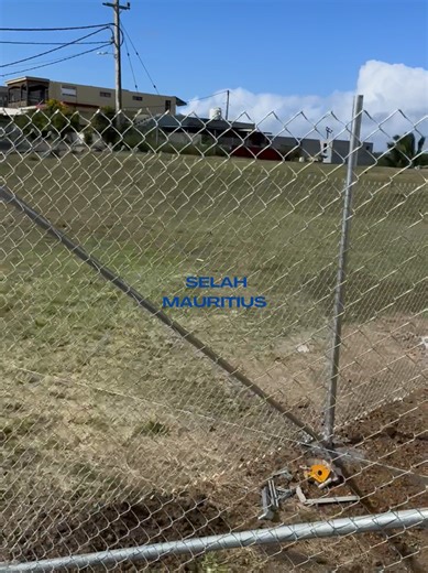 For all enquiries or a quote, please reach us here: 📲 ( 230) 57677872 📩 sales@selahmauritius.com @Selah Mauritius . . . #fencing #barbedwire #chainlink #ChainLinkFencing #security