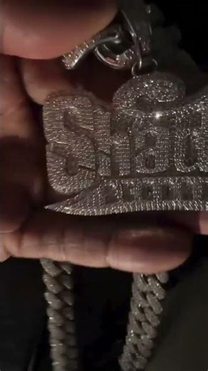 Eminem Gifts DJ Whoo Kid a Shady Records Chain as an early Xmas gift worth $48k!!!! 💎😱💸💰🥶💯👑💿