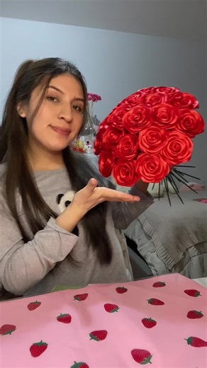 Tutorial para envolver un ramo de rosas eternas