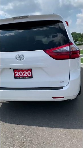 2020 Toyota Sienna LE Walkaround