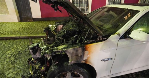 Pkw-Brand in Linz-Ebelsberg