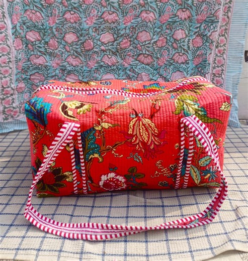 Handmade Cotton Quilted Duffle Bag, Floral Block Print Weekender & Travel Bag - Etsy