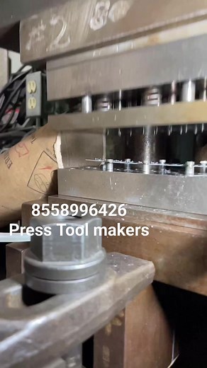 Capsule Punching On 300 Ton Hydraulic 8 mm Plate #shorts #diemakers #toolmakers #capsulepunching | Press Tool Makers