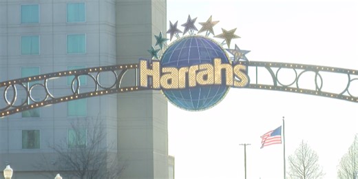 Flooding temporarily closes Harrah’s casino, hotel in Metropolis