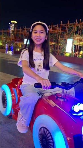 Trying the Light Cycle or TRON Bike at Dubai Festival City | Caielle's WOrld of Fun #tronbike #tron