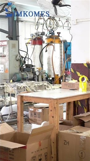 Upgrade workdays with saddle chair, doctor chair and rolling stool! #SaddleChair #DoctorChair