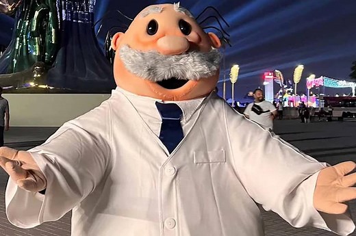 Only in Mexico: Who is Dr. Simi and why is he so popular?