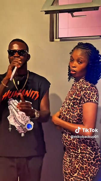 Secrets to TikTok fame #tiktoktips, #contenthacks, #foryou, #tiktokgrowth, #creatorlife,