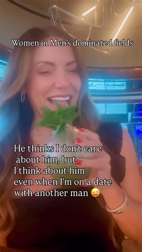 Women learning straight from the teachers 😜🤣🤣🤣 | Karen M Larrea - Personal IG