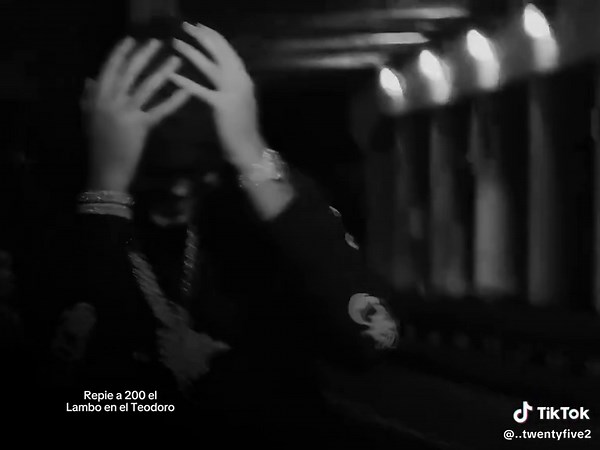 Revuelto Clarent: El Remix de Nicky Jam