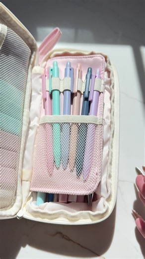 How aesthetic & it's pink! #backtoschool #momlife #blogger #schoolsupplies #pen #tipsandtricks