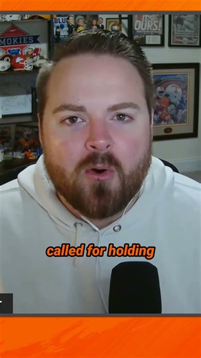 David Sanders is setting the tone for the offensive line in spring drills