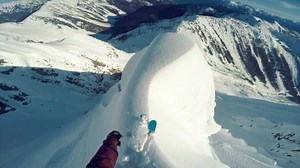 Last year we hosted Peak Performance for a photo shoot with Henrik Windstedt, Matilda Rapaport, and Dave Treadway. During their time in Kaslo, one big wall stood out to Dave… “It just caught my attention from the beginning, but it took about three days to actually figure out if it was skiable." Watch how it played out! | Stellar Heliskiing