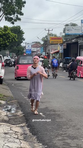 BUBUR ENAK PORSI MEDAH MEDUH BIKIN KENYANG❗️ ✨PROMO dine in - 15%- 25% khusus DINE in 2 orang / Lebih / Keluarga ✨Promo Bundling khusus Online GRABFOOD, GoFOOD, ShopeeFood harganya cuma start 15k Porsiannya banyak, bubur nya padet, topingnya royal! Bubur Ayam Jumbo 🏆🏆🏆 Bubur Ayam Kulit 🏅🏅🏅 Bubur Ayam Ati Ampela🎖️ Bubur Ayam KOMPLIT🥇🥇🥇 Bubur Bayi STOPWATCH CHALLENGE❗️✨ DAPET BUBUR GRATIS kalo berhasil pencet Stopwatch detik ke 10 BUBUR AYAM KOBE Buka 05.00 - 23.00 WIB @bubur.ayamkobe198