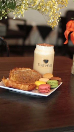 8.2M views · 340K reactions | If it ain’t from The Hive, we don’t want it ☕ #TheHiveJavaLounge #HiveVibes #SupportLocalEP #QueenBeeEnergy #ElPasoEats | The Hive Java Lounge | Facebook