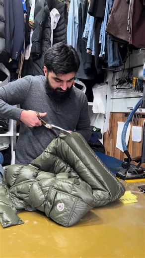 Réparation Indescriptible d'une Doudoune Moncler
