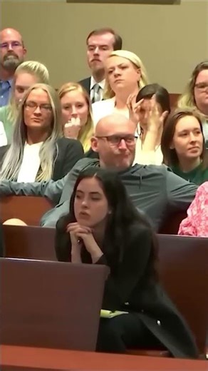 Johnny Depp Amber Heard Trial Observer Breaks into Uncontrollable