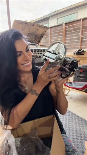 Michele with one L | A quick little unboxing. My 85 bronco 2 is my hobby and he gives me some alone time to clear my head. Flexes my engineering and mechanical... | Instagram