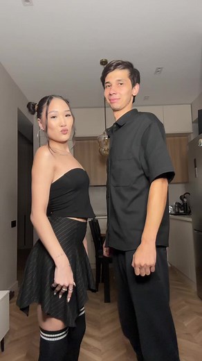 Kagiris Twins (@kagiristwins)’s videos with Disco - Surf Curse