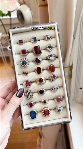 It was a pleasure setting up a showcase for these ladies! #mjvjewelry #vintagejewelry