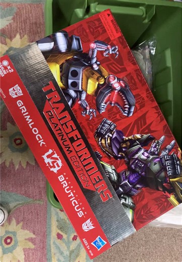 Grimlock Vs. Bruticus: Who Will Win?
