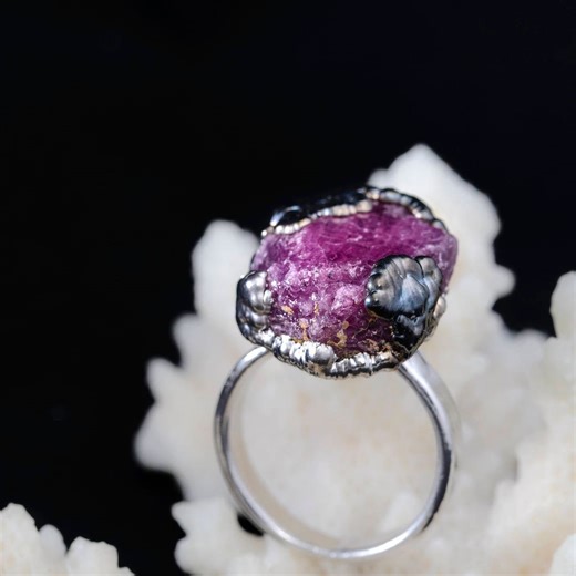 Cocktail Ring: Raw Stone Jewelry With Ruby Crystal - Etsy