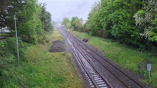 Steam locomotive No. 85 'Merlin' tackles the climb out of Killarney in very slippery conditions for an on time departure with today's portion of the 'Emerald Isle Explorer'. 📹: Nicky Cox | Railway Preservation Society of Ireland - Dublin Operations