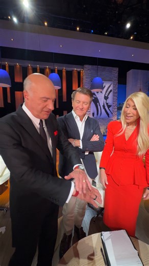 195K views · 1.5K reactions | Robert Herjavec asking all the real questions. 來 #SharkTank | Shark Tank | Facebook