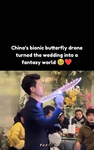 China’s bionic butterfly drone turned the wedding into afantasy world 🥹❤️