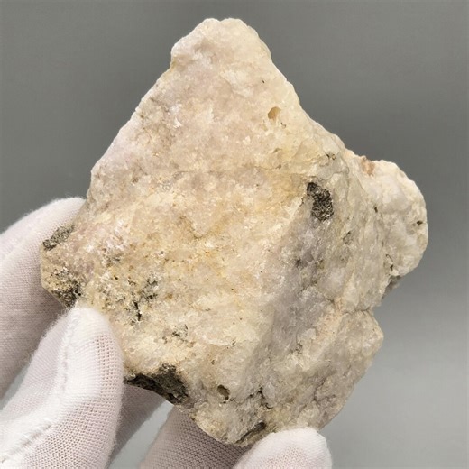 Tugtupite With Intense UV Fluorescence – Ilímaussaq, Greenland (166 G) - Etsy