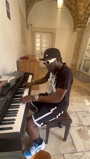 FLAVOR FLAV::: Tour pit stop, we in Croatia Baby! | Flavor Flav