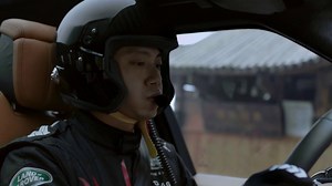 Watch a Range Rover Sport Climb an Insanely Steep Staircase in China