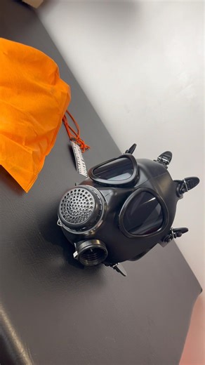 Tinted gas mask by ‘Regulation’ 🖤 #gasmask #unboxing #tryon