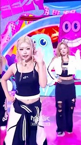 OURBIRTHDAY - SQUEEZY #アワーバースデイ #아워벌스데이 #SQUEEZY #Shorts #MusicBank | KBS WORLD TV