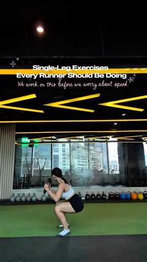 ℂ𝕒𝕝𝕪𝕤𝕥𝕒 👑 on Instagram: "Day -9 Running is basically single-leg.💖 Every step needs balance, control, and strength. Here’s a simple single-leg workout I use for runners: 1️⃣ Single-leg plate drive overhead → Hip stability + core control 2️⃣ Goblet step-up → Glute drive and push-off power for each stride 3️⃣ Farmer’s hold march → Balance, foot strength, and posture while moving 4️⃣ Long lever glute bridge hold + plate pullover → Glutes + core working together for better hip extension Nothi