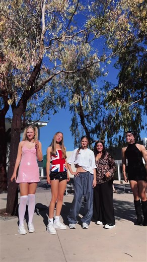 spice girls are back 😜 #lastday #fyp #spicegirls @user893193731 @Jemimah @Caitlyn @DishaParmar