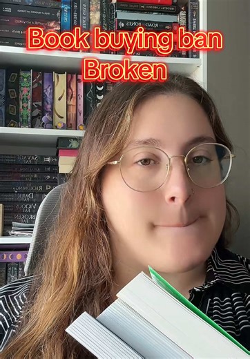 Broke my book buying ban #booktok #bookbuyingproblem #bookbuyingban #barnesandnoble #fallreads