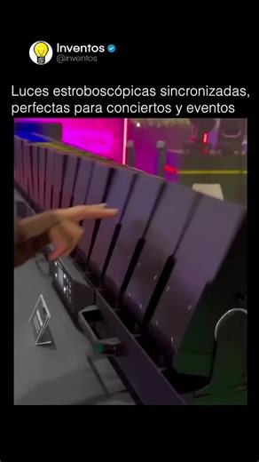 inventos on Instagram: "¡Sigue a 👉🏼 @INVENTOS para aprender algo nuevo cada día! 💫🤖 Las luces estroboscópicas sincronizadas son un complemento dinámico para cualquier concierto o evento, ya que mejoran el ambiente general con sus destellos precisos y coordinados. Estas luces se mueven en perfecta armonía, creando efectos visuales llamativos que complementan la música o la actuación. Ya sea para un concierto de rock de alta energía, un festival de música electrónica o una producción teatral, 