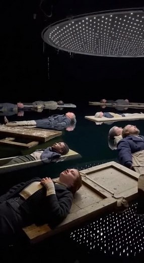 TITANIC: Behind The Scenes #Titanic #BTS #BehindTheScenes #MovieSet #Filmmaking #LeonardoDiCaprio #TitanicMovie #HollywoodBTS #VFX #FilmCrew #ReelMagic #TrendingNow #KateWinslet #CinemaLovers #OnSet | Behind the Scenes