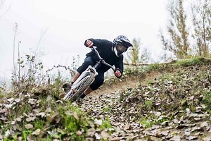 Best MTB Helmet For Big Heads [2025 UPDATE] - Heads Don't Bounce