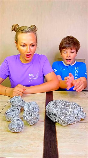 Discovering the secrets of volcanic rocks! 勞 #ScienceFun #LearningExploration | Carlynne Zicarelli | Facebook