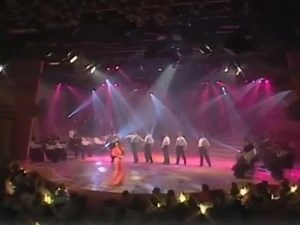 Isabel Pantoja cantando Se me Enamora El alma | Isabel Pantoja Artista