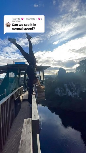 Bungy Handstand Video at Normal Speed