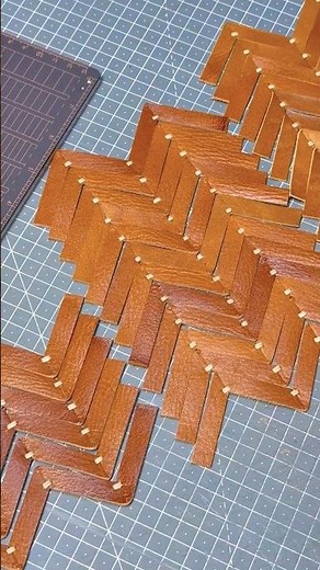 Waving a New Leather Basket | DIY Leathercraft Short