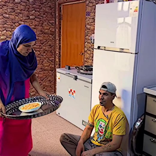 العرجه مهدي زناد مسلسل رمضان والله_راح_اتابعك_بعد_حلفت🌚 أعاد نشر #منصور_سامي #تيم_ضحكة_وطن #مهدي_زناد #الشعب_الصيني_ماله_حل