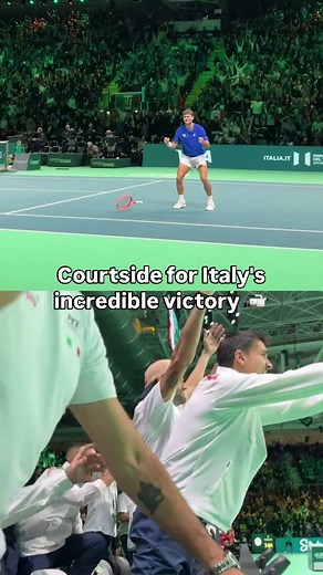 ABSOLUTE SCENES from the Italian bench in Bologna 🙌 🤩 #DavisCup | Davis Cup