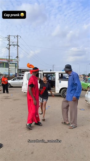 Hilarious cap prank 🤣🤣🤣#prank #trending #viralvideo #funny #fyp #fbreelsvideo | Smartbrain comedies